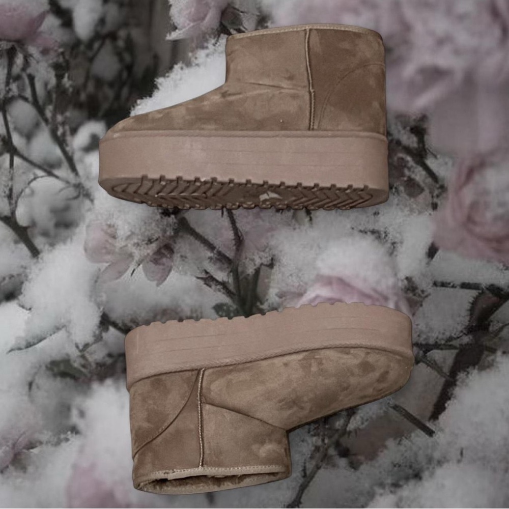 Women's Cozy Brown Suede Winter Boots